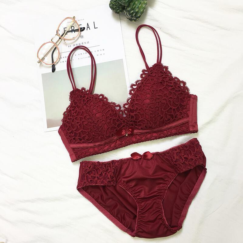 Embroidery bra panty set